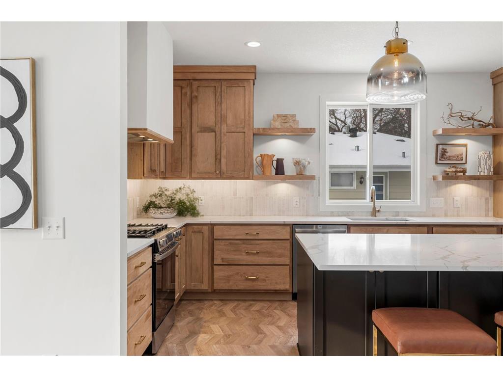 6225 W 37th Street Saint Louis Park MN 55416 7025992 image17