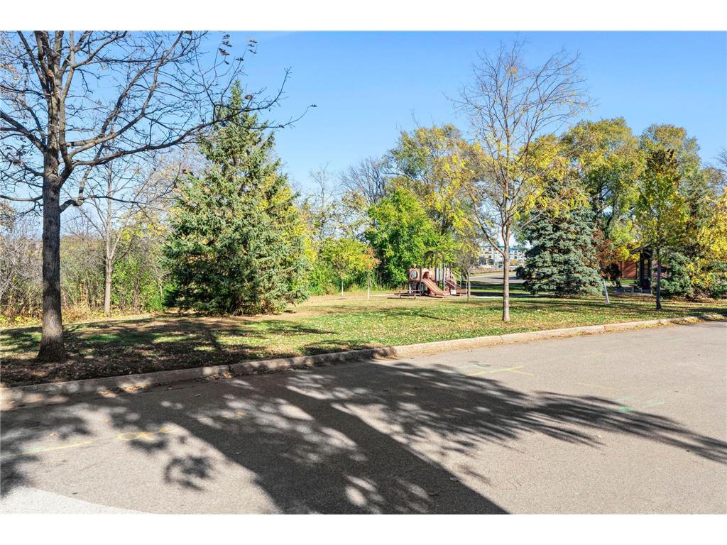 6225 W 37th Street Saint Louis Park MN 55416 7025992 image61