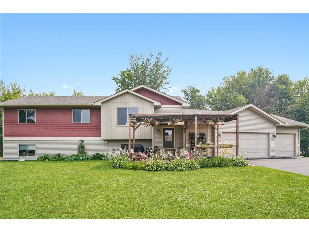 6227 209th Street N Forest Lake MN 55025 7105399 image1