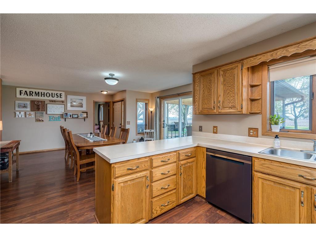 62277 142nd Street Pemberton MN 56065 7066943 image5
