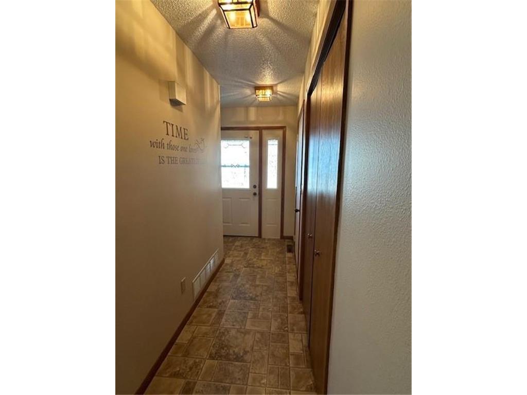 623 12th Street Windom MN 56101 6653431 image4