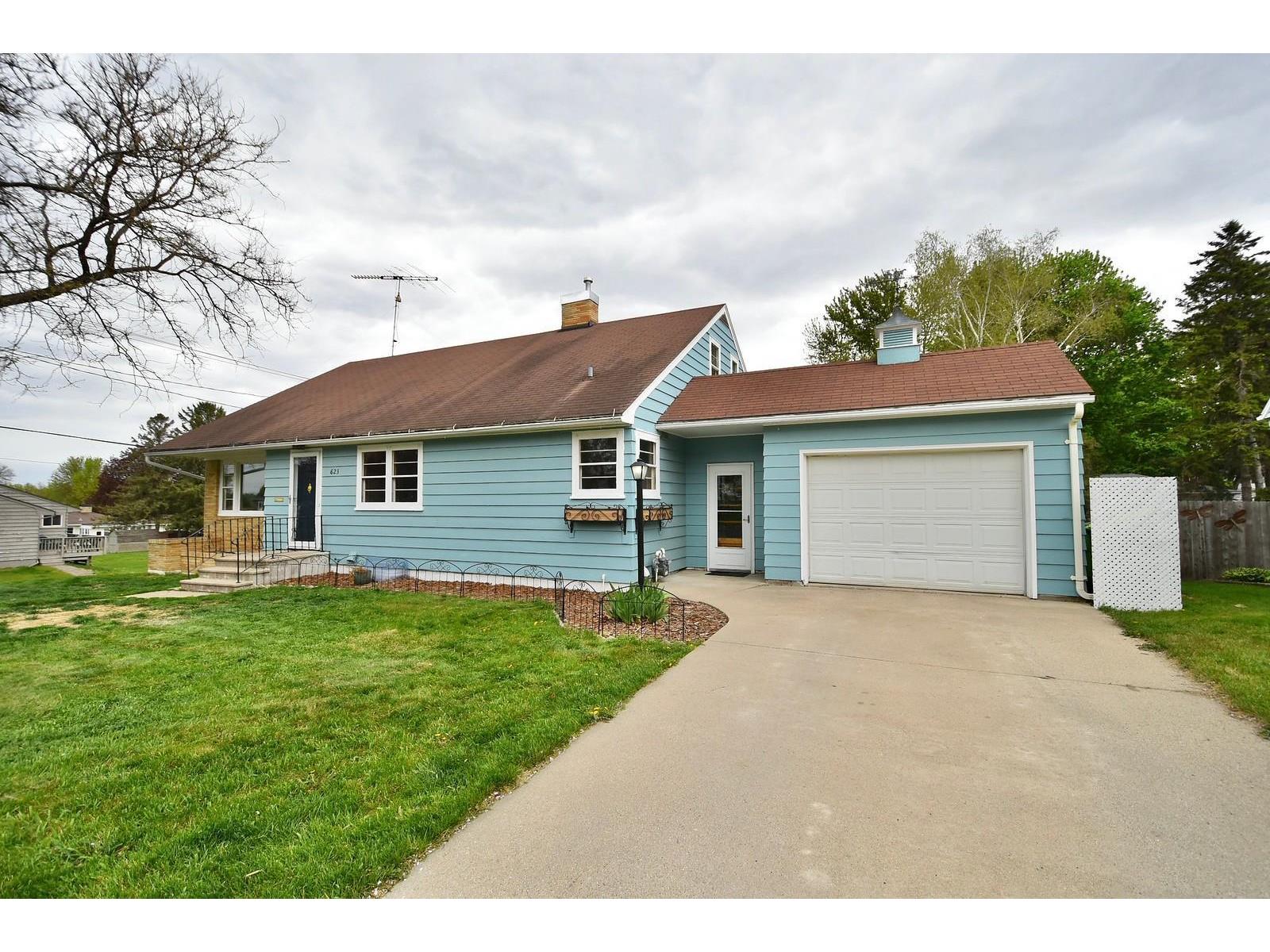 623 1st Avenue, Zumbrota, MN 55992 MLS 5758213 Edina Realty