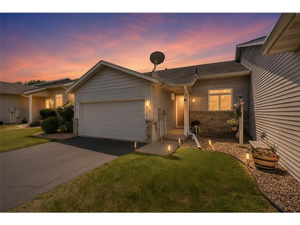 623 35th Street W Hastings MN 55033 7083969 image1