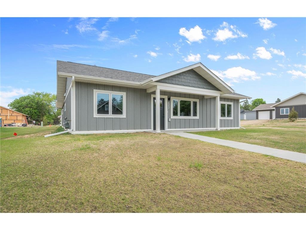 623 7th Avenue NW Grand Rapids MN 55744 7092585 image18