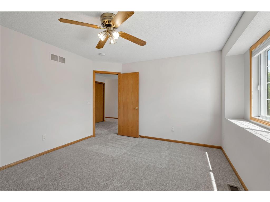 623 Mariner Way Woodbury MN 55129 7106060 image17
