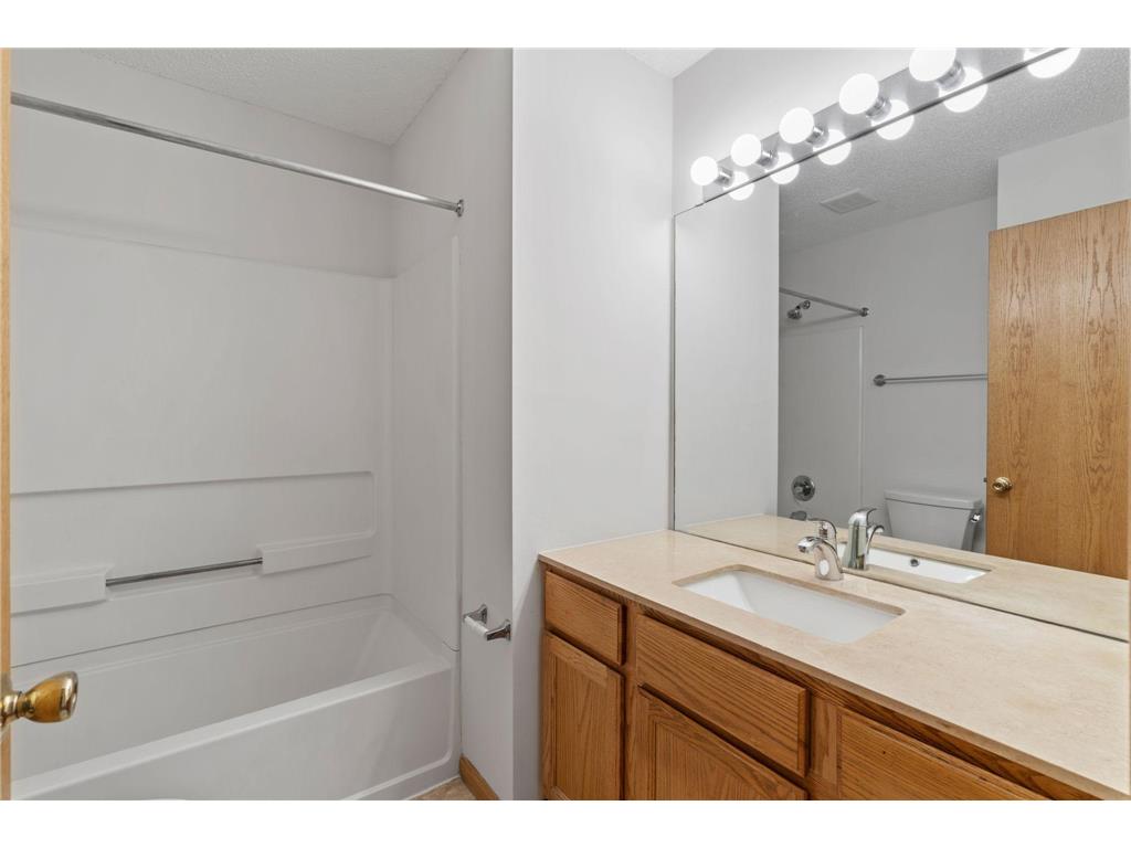 623 Mariner Way Woodbury MN 55129 7106060 image19