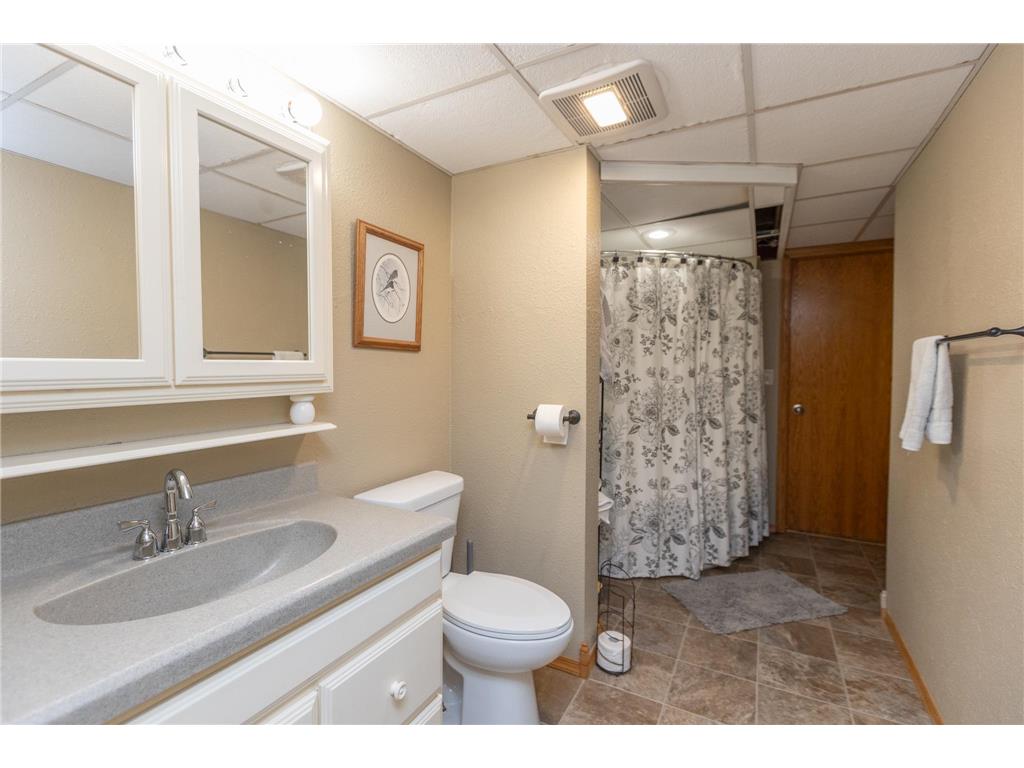 623 Washington Avenue Fairmont MN 56031 7067407 image16