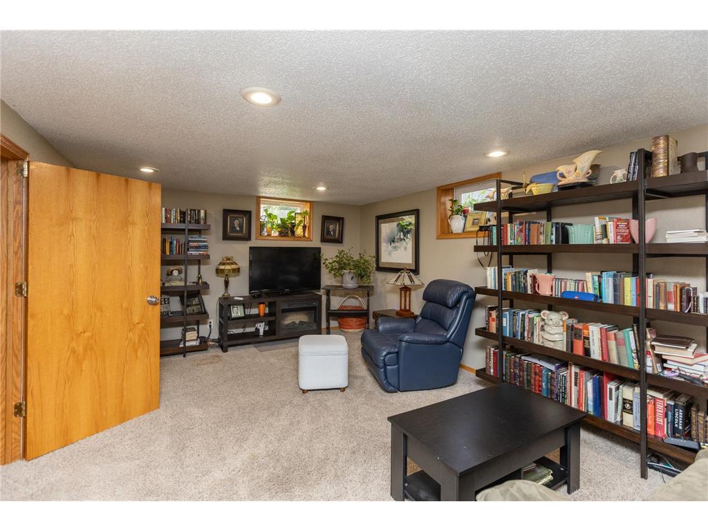 623 Washington Avenue Fairmont MN 56031 7067407 image2