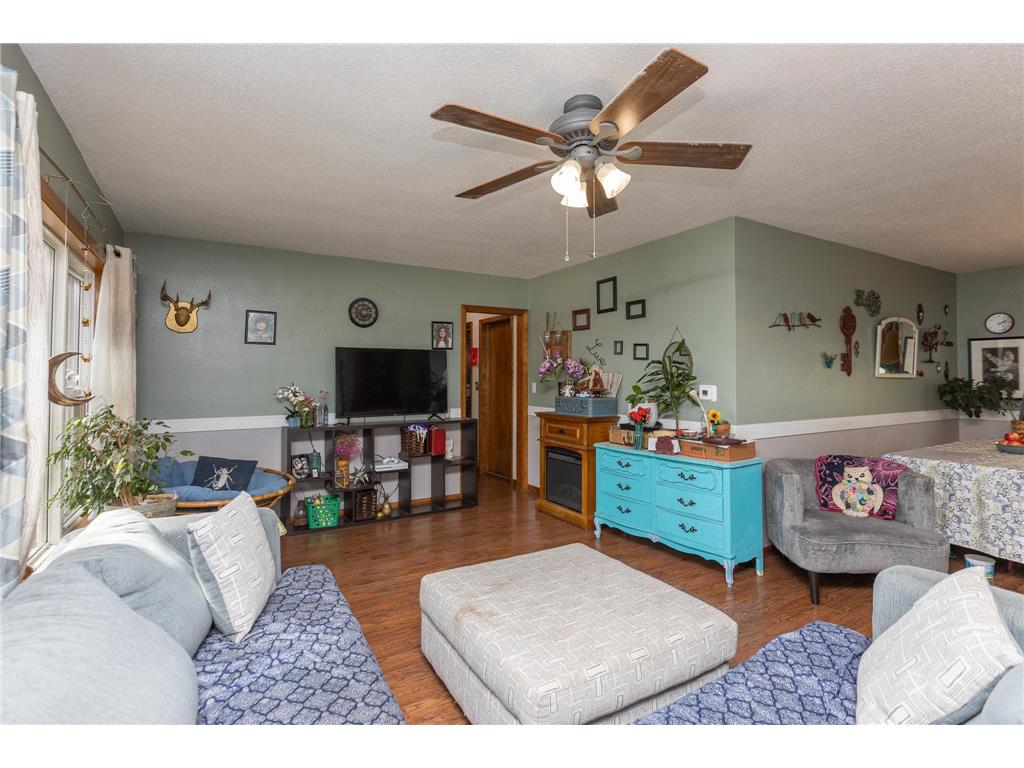 623 Washington Avenue Fairmont MN 56031 7067407 image25
