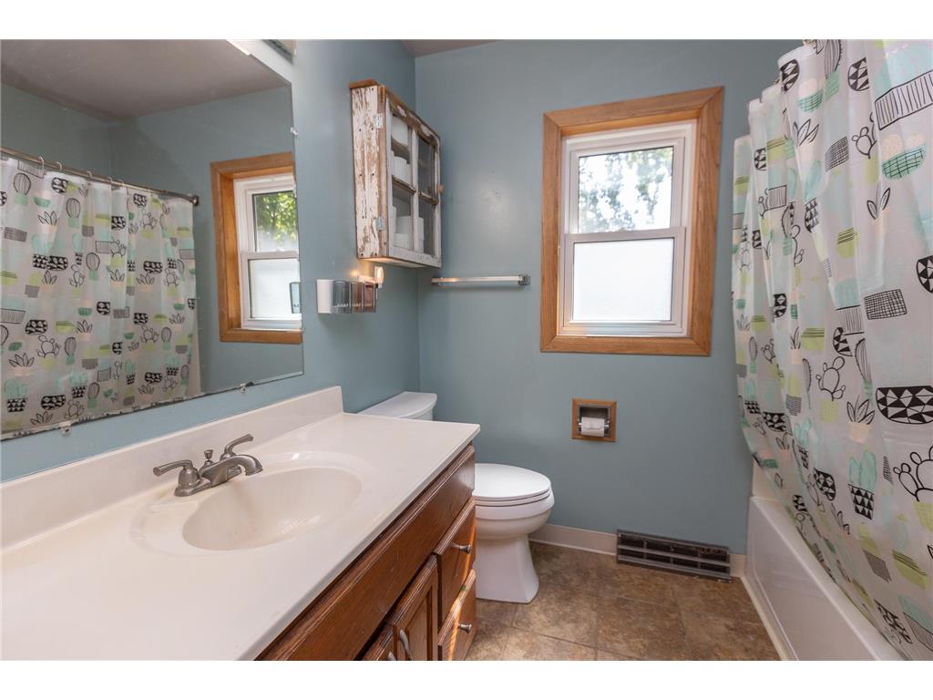 623 Washington Avenue Fairmont MN 56031 7067407 image29