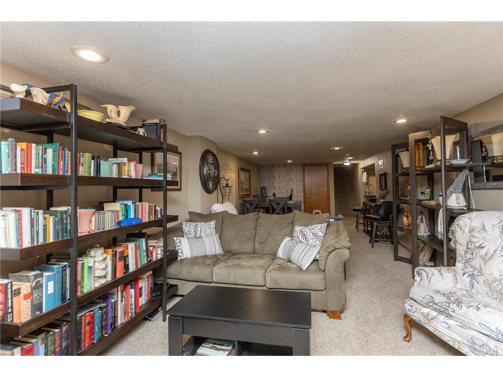 623 Washington Avenue Fairmont MN 56031 7067407 image4