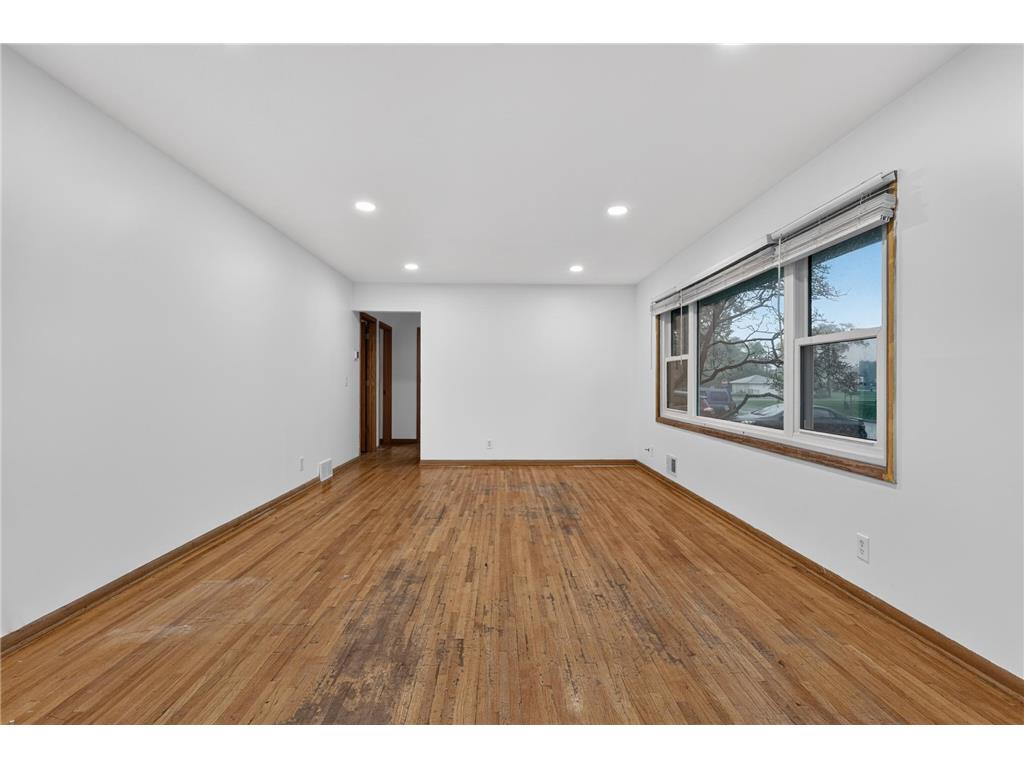 6231 France Avenue N Brooklyn Center MN 55429 7060640 image14