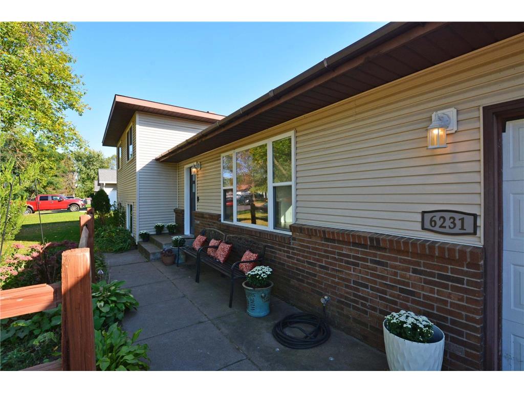 6231 Red Fox Run North Branch MN 55056 6816781 image1