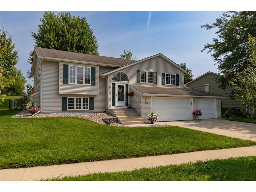 6232 Fairway Drive NW, Rochester, MN, 55901 MLS 6421156 Edina Realty