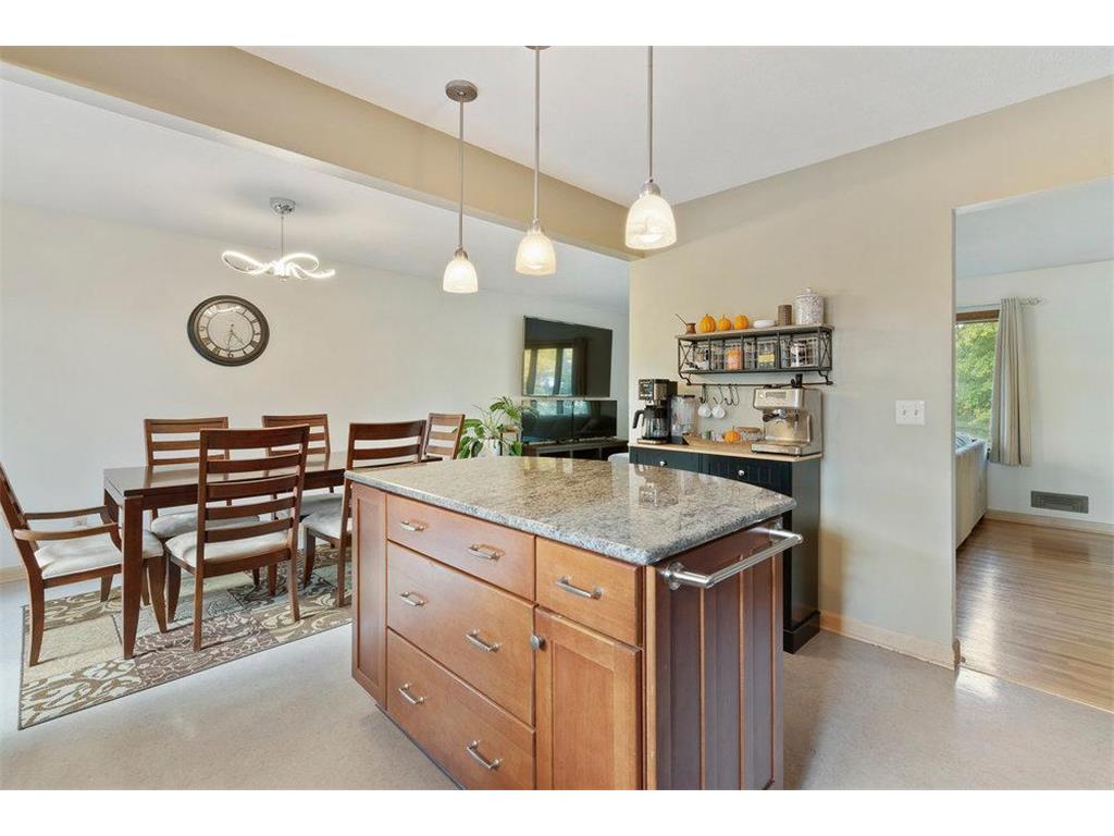 6233 Birchwood Road Woodbury MN 55125 6808887 image11