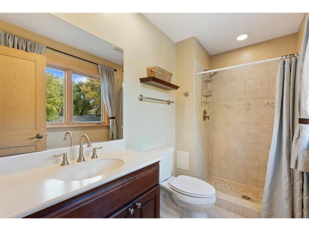 6233 Birchwood Road Woodbury MN 55125 6808887 image18