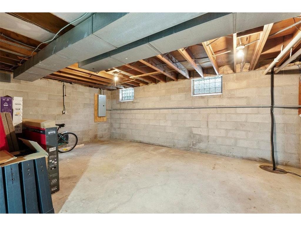 6233 Birchwood Road Woodbury MN 55125 6808887 image31