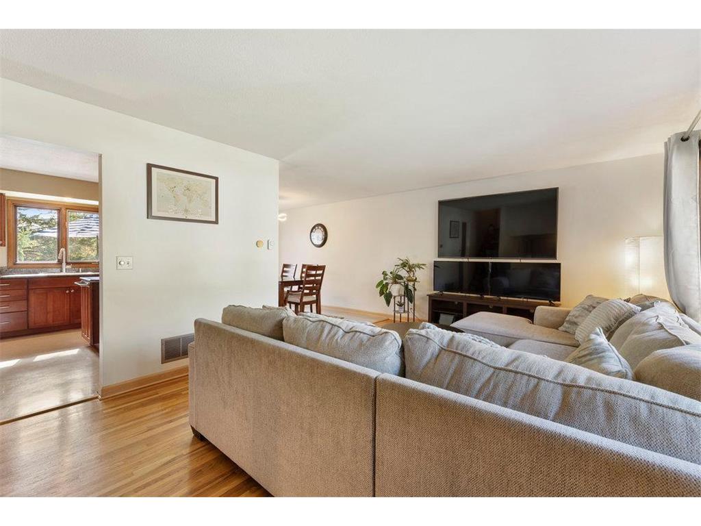 6233 Birchwood Road Woodbury MN 55125 6808887 image6