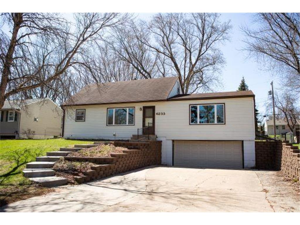 6233 Oak Knoll Drive, Woodbury, MN, 55125 MLS 6364426 Edina Realty