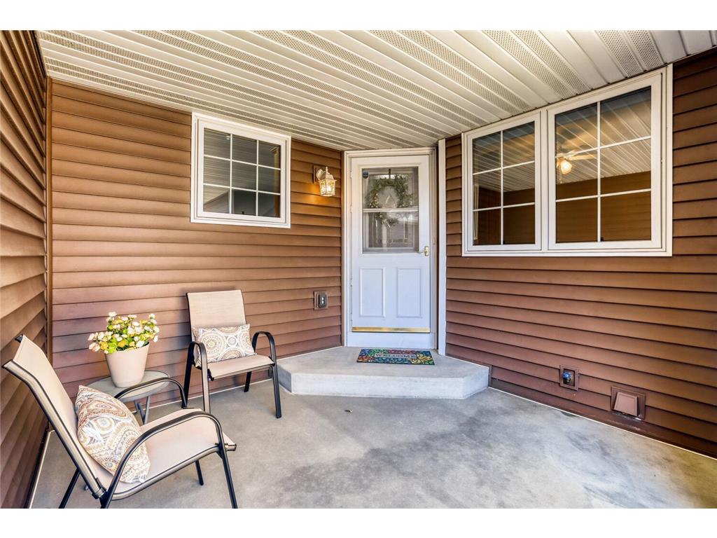 6236 Creekview Lane N Brooklyn Park MN 55443 7046490 image1