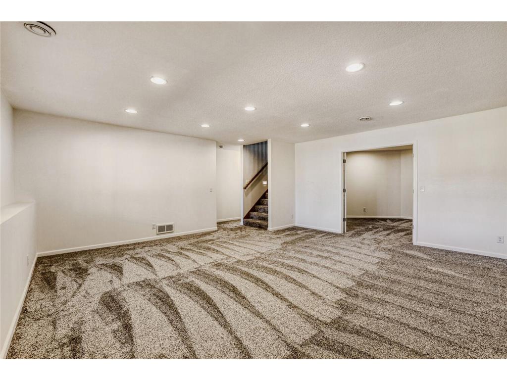 6236 Creekview Lane N Brooklyn Park MN 55443 7046490 image22