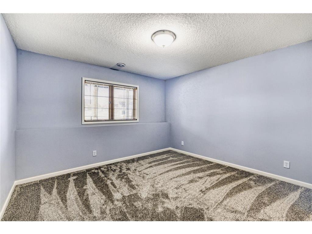 6236 Creekview Lane N Brooklyn Park MN 55443 7046490 image25