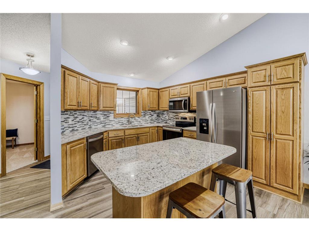 6236 Creekview Lane N Brooklyn Park MN 55443 7046490 image9