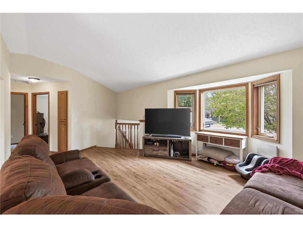 6237 Kalenda Lane NE Albertville MN 55301 7068697 image5