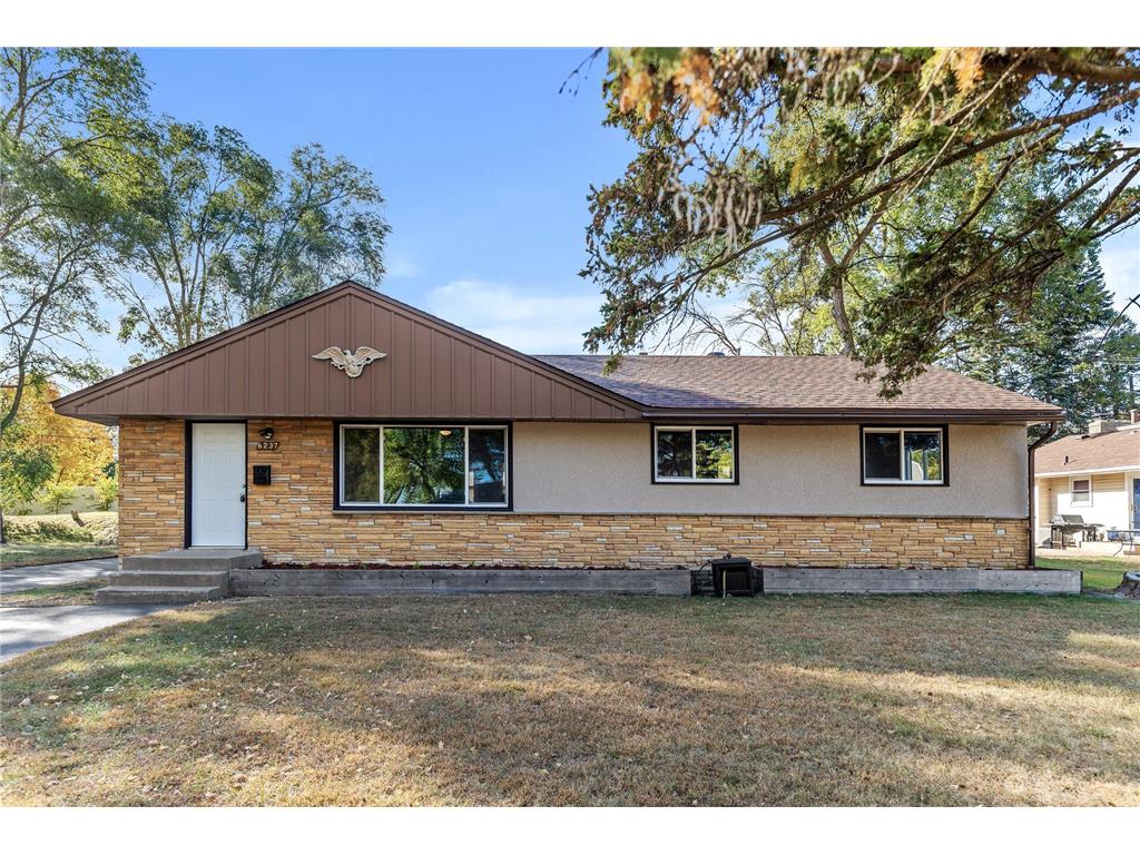 6237 Lee Avenue N Brooklyn Center MN 55429 6616331 image1