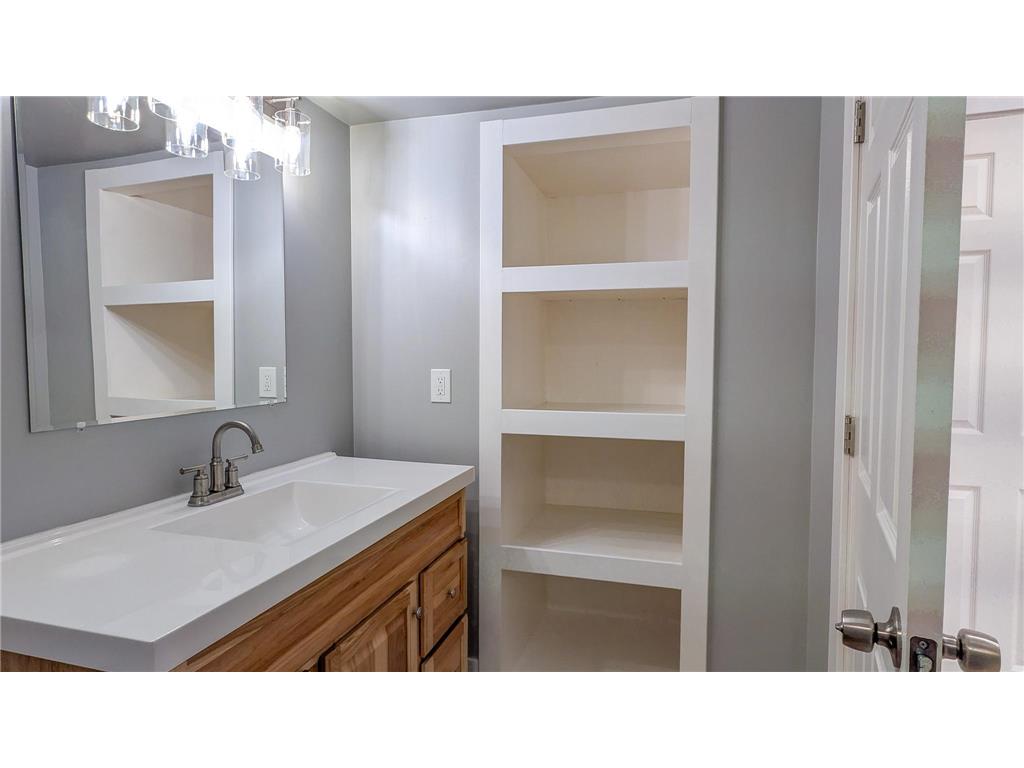 624 E Hawthorne Street Albert Lea MN 56007 7087772 image10