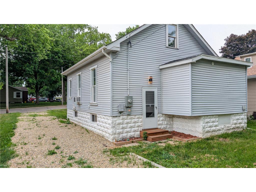 624 E Hawthorne Street Albert Lea MN 56007 7087772 image15