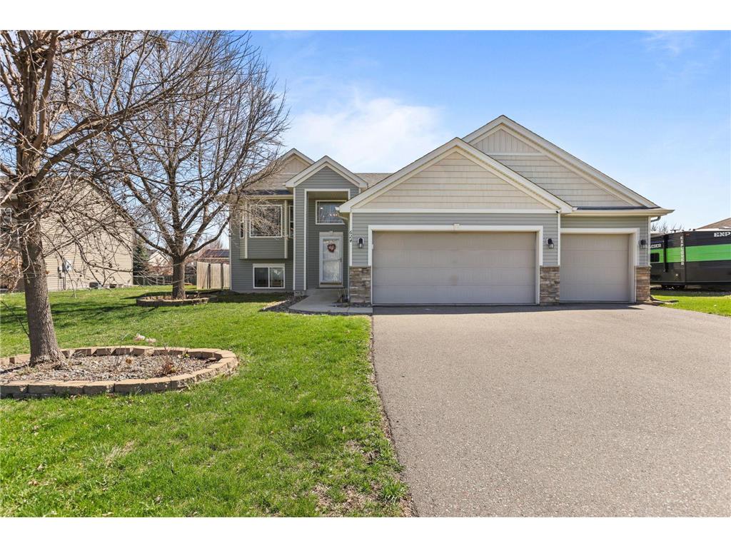 624 Emerson Avenue N Montrose MN 55363 7053072 image1