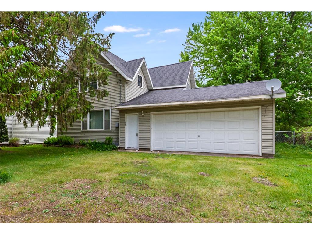 624 Main Street West Concord MN 55985 6716850 image1