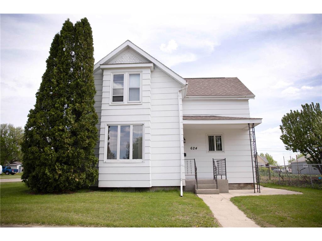 624 Pine Street Crookston MN 56716 6367576 image1