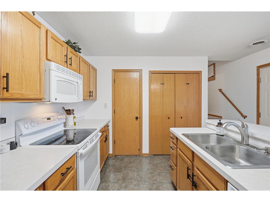 6240 158th Street W #59 Apple Valley MN 55124 7002154 image16