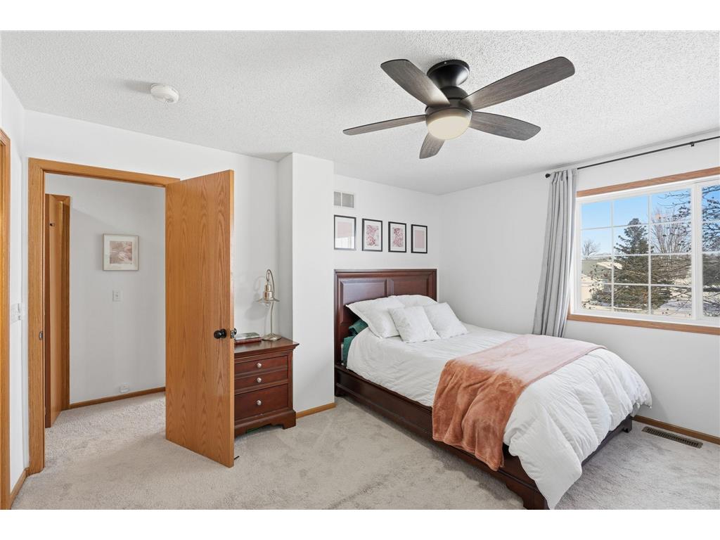 6240 158th Street W #59 Apple Valley MN 55124 7002154 image21