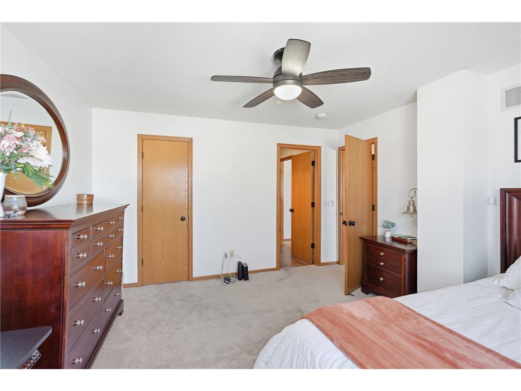 6240 158th Street W #59 Apple Valley MN 55124 7002154 image23