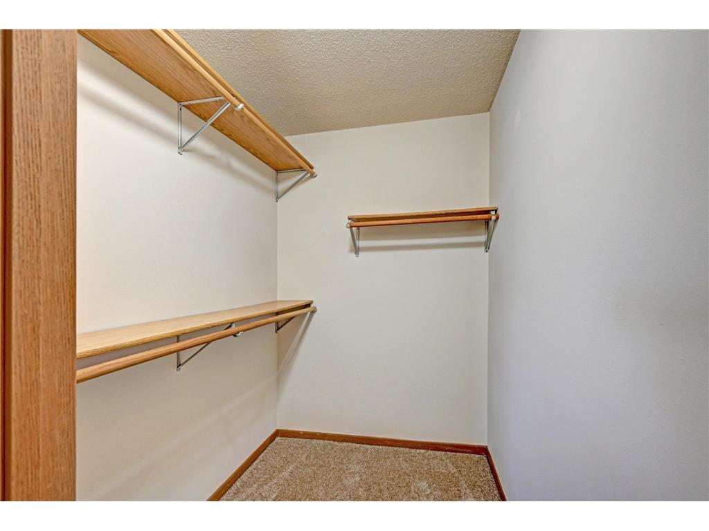 6240 Magda Drive #D Maple Grove MN 55369 7065935 image16