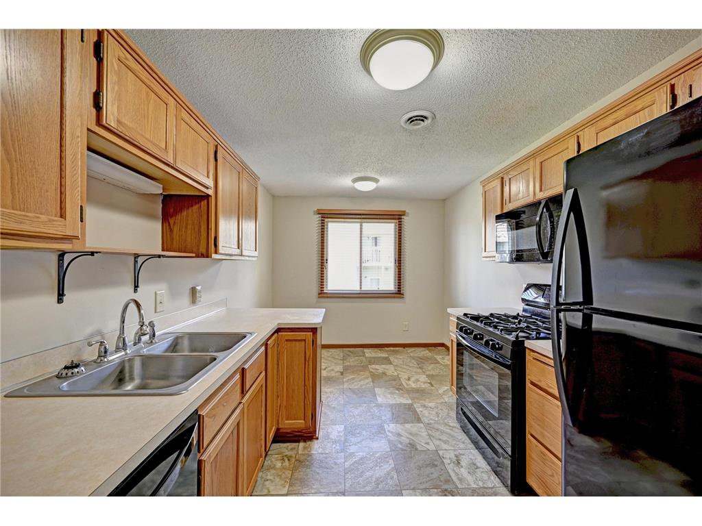 6240 Magda Drive #D Maple Grove MN 55369 7065935 image5