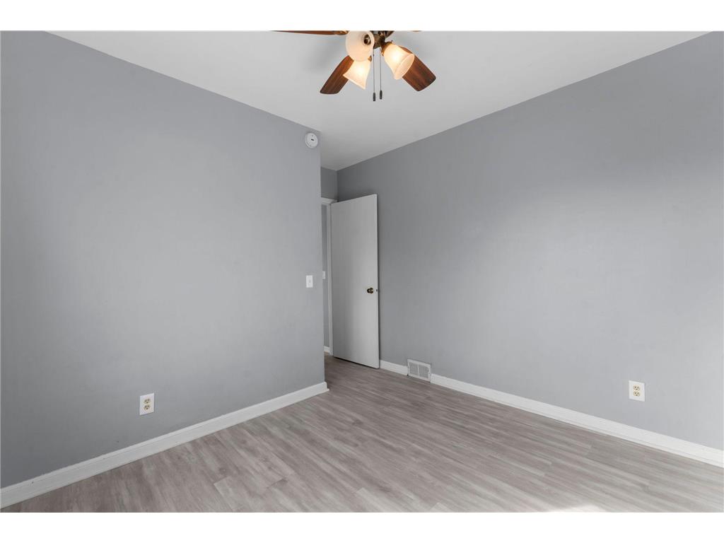 6240 W Broadway Avenue Brooklyn Park MN 55428 7047830 image24