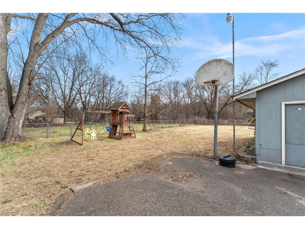 6240 W Broadway Avenue Brooklyn Park MN 55428 7047830 image63