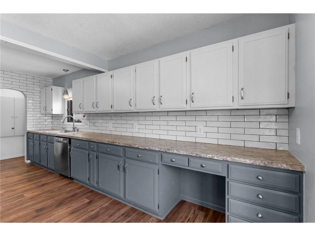 6240 W Broadway Avenue Brooklyn Park MN 55428 7047830 image9