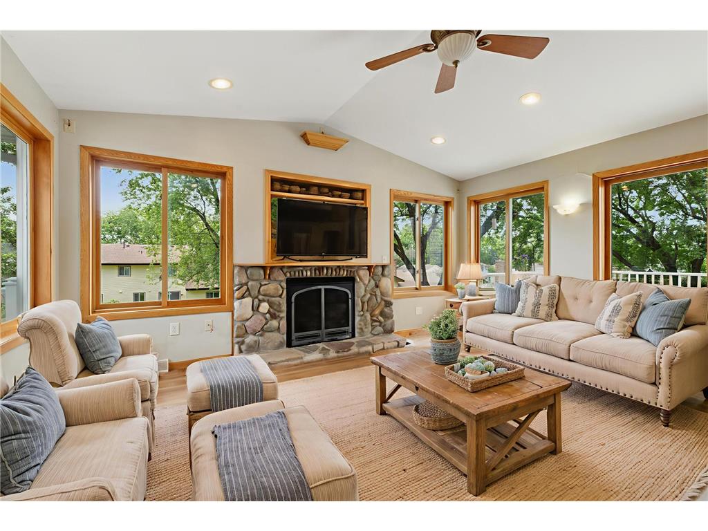 6244 Edgemont Boulevard N Brooklyn Park MN 55428 6752539 image1