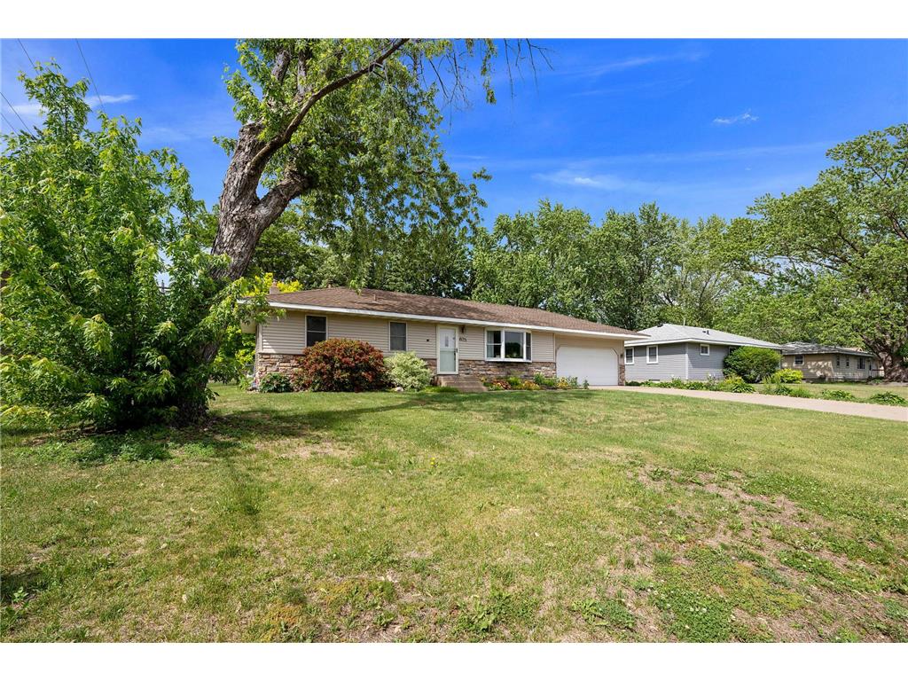 625 119th Avenue NE Blaine MN 55434 7088372 image2