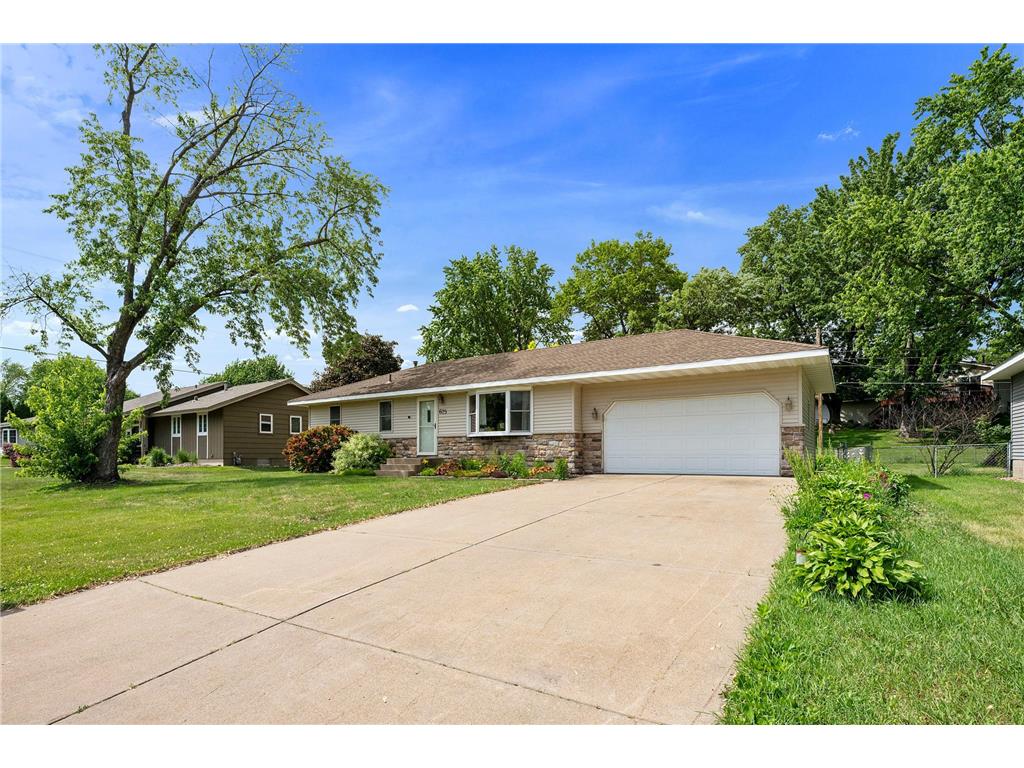 625 119th Avenue NE Blaine MN 55434 7088372 image3