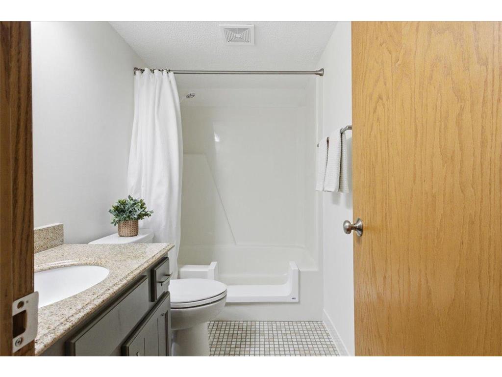 625 19th Street NW #103 Rochester MN 55901 6816381 image25