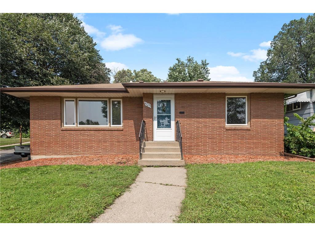 625 36 1/2 Avenue NE Minneapolis MN 55418 6420077 image1