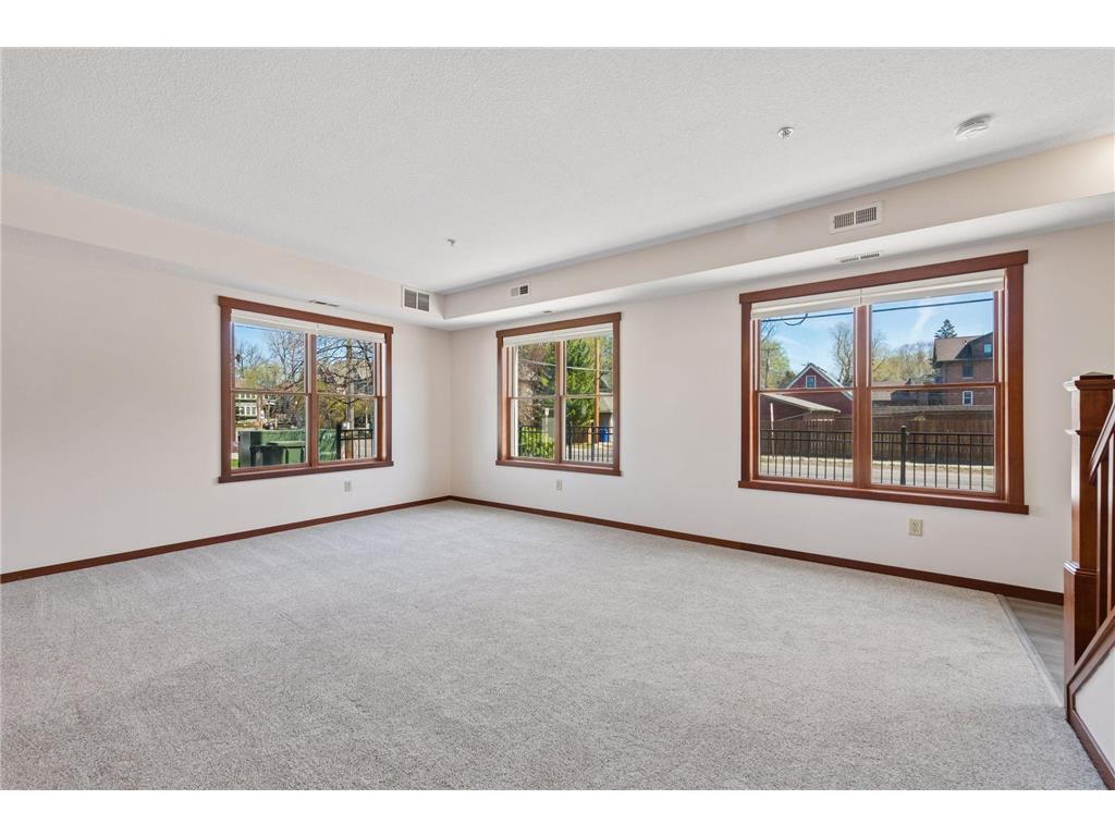 625 Dayton Avenue #4 Saint Paul MN 55104 7043230 image5