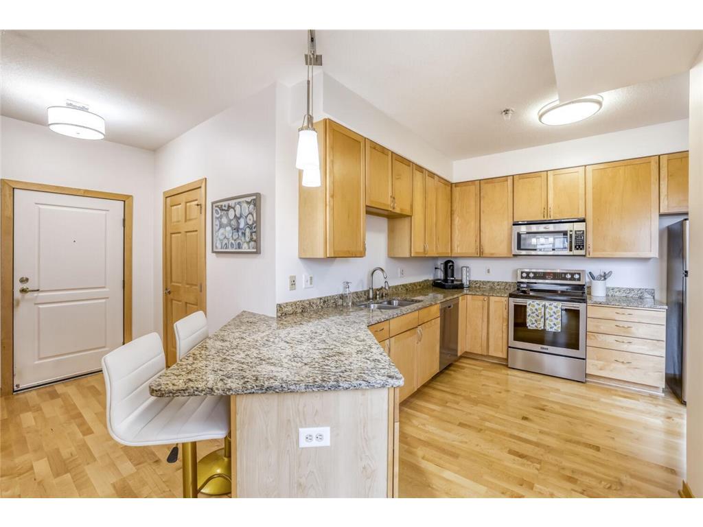 625 Dayton Avenue #5 Saint Paul MN 55104 7038812 image2