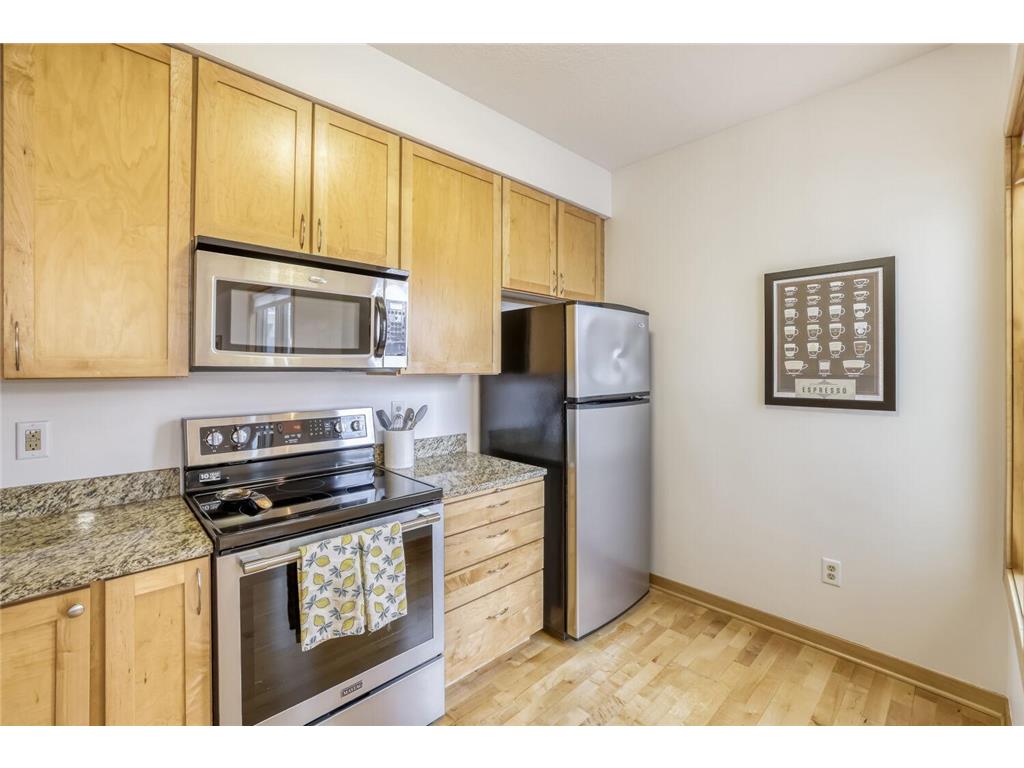 625 Dayton Avenue #5 Saint Paul MN 55104 7038812 image4